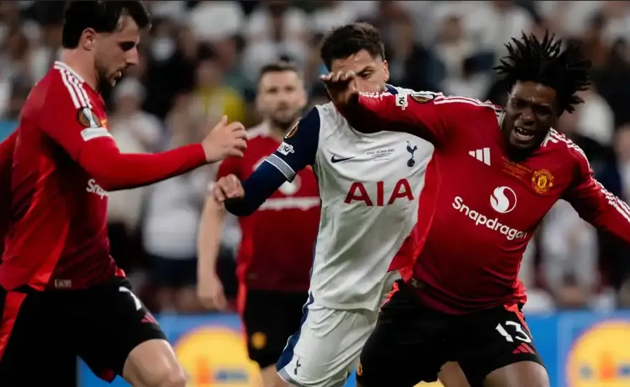 Duel Manchester United vs Tottenham: Pertarungan Kunci di Old Trafford