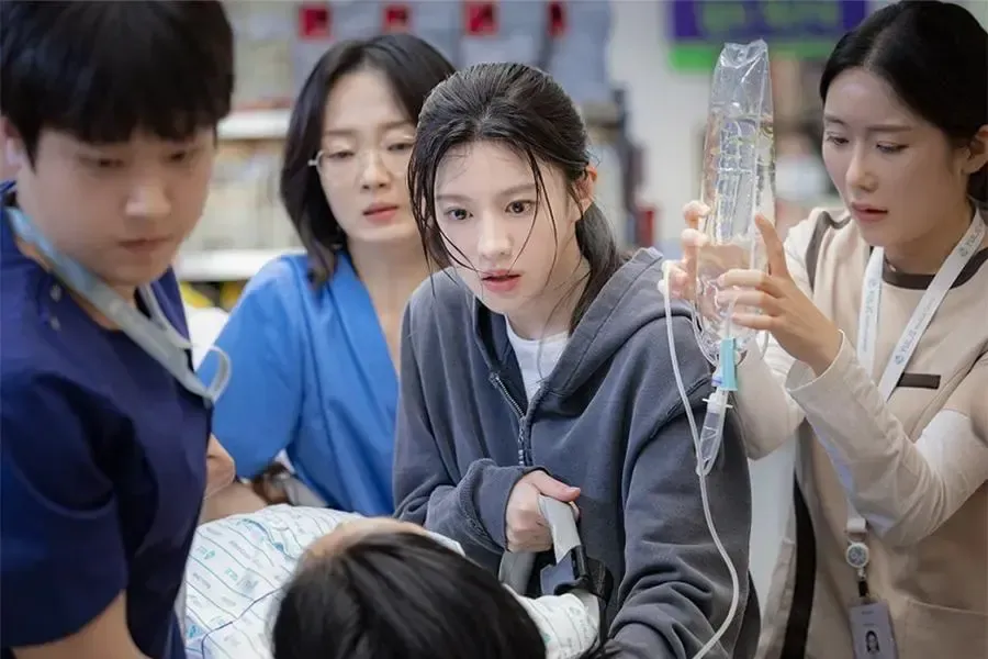 Mengintip Perjuangan Dokter Residen di Drakor Resident Playbook