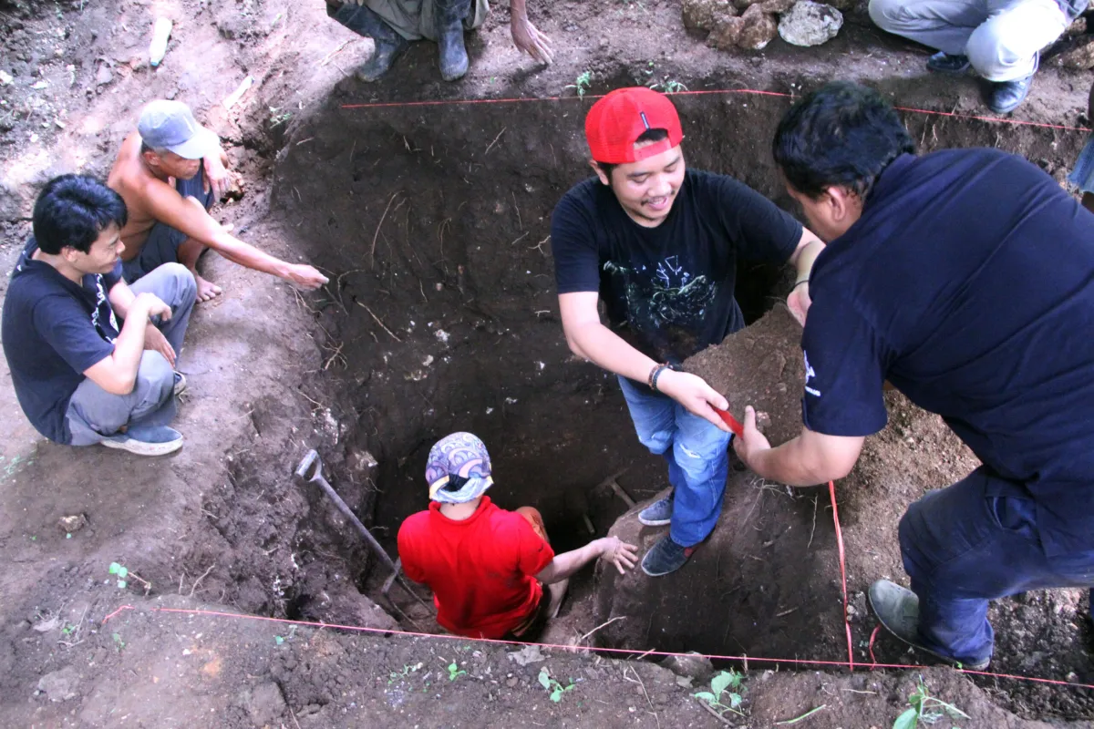 Tim Geologi Lakukan Penggalian di Situs Wajakensis, Tulungagung