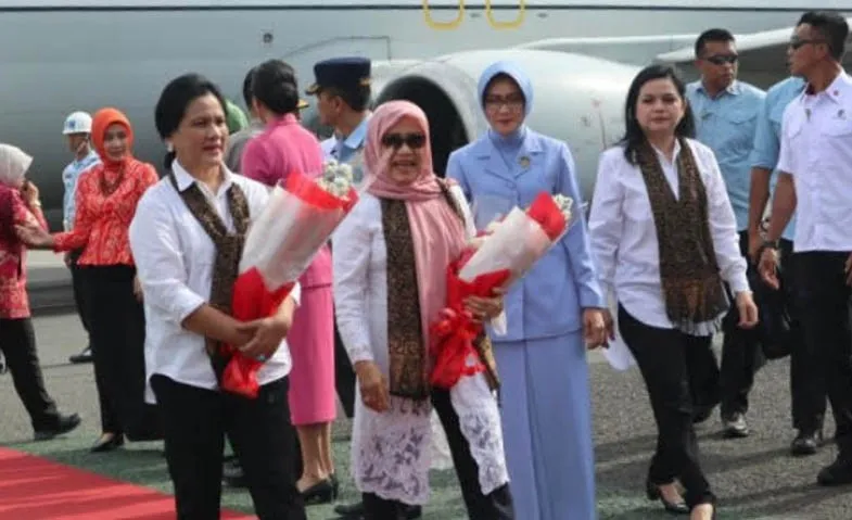 Kunjungan Kerja Ibu Negara di Bandung dan Sumedang
