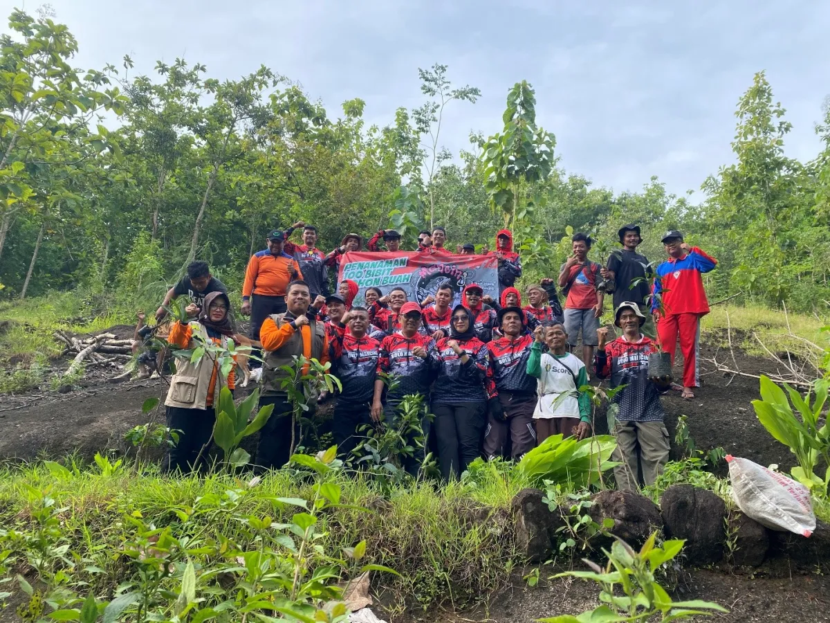 BPBD Wonogiri dan Komunitas Bolo Mancing Tanam Pohon di Dusun Jlegong Ngadirojo