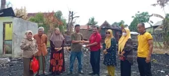 Komunitas 86 Salurkan Bantuan untuk Korban Kebakaran di Kasimpureng