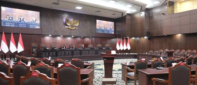Pemohon Uji Sanksi Lingkungan Hidup Absen dalam Sidang MK
