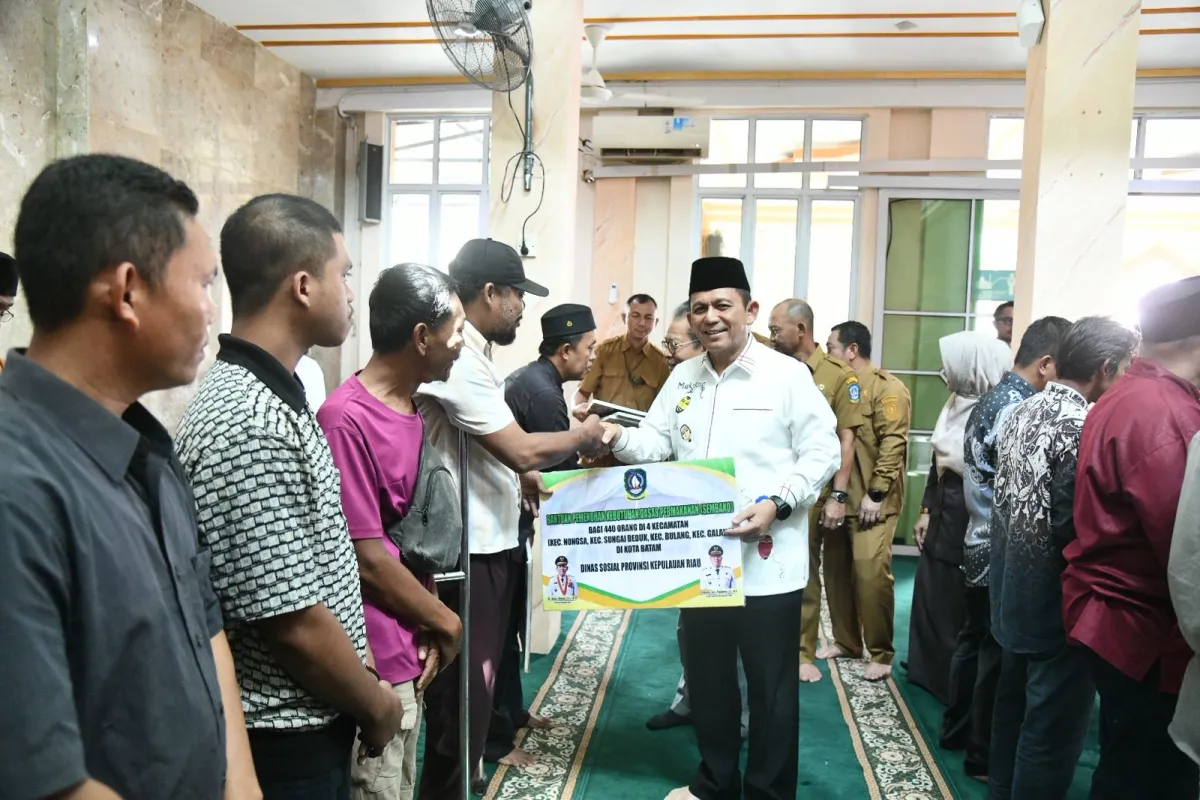 Pemprov Kepri Bayarkan Iuran BPJS Ketenagakerjaan untuk 42 Ribu Nelayan dan Petani