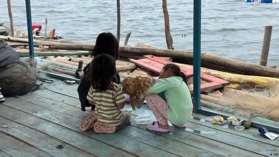 Tingginya Angka Pernikahan Dini di Wilayah Pesisir: Sebuah Tinjauan Ekonomi dan Sosial