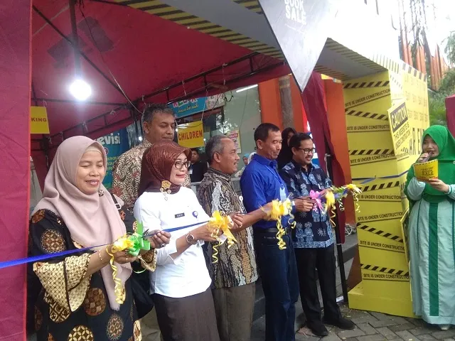 Mizan Gelar Festival Buku Murah Akhir Tahun di Surabaya
