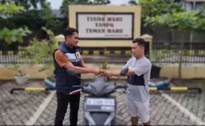 Polsek Kawasan Sunda Kelapa Kembalikan Motor Curian kepada Pemilik