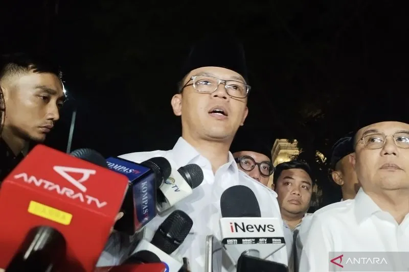 Sekjen Gerindra Instruksikan Kader Bersihkan Atribut HUT Partai