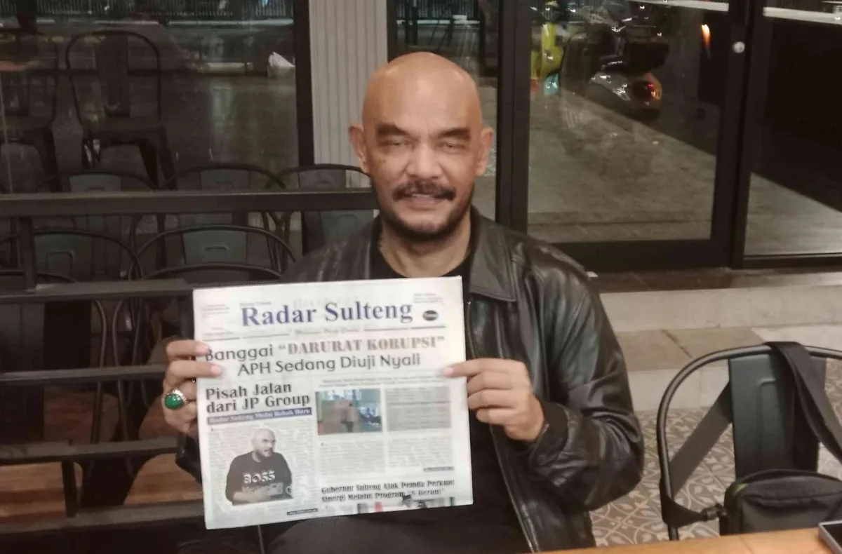 Kamil Badrun Bagikan Radar Sulteng Edisi 2 Juni 2025, Soroti Eksistensi Koran di Era Digital