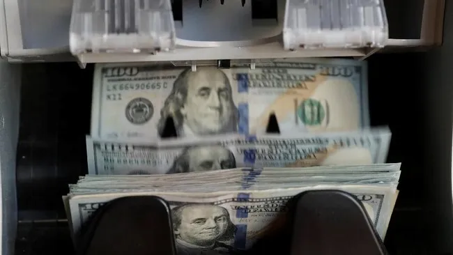 Pelemahan Dolar AS Picu Investor Global Menjauh