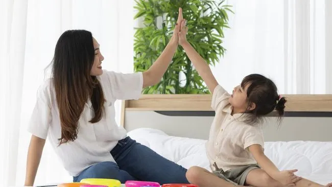 Gen Z Beralih ke Pola Asuh Pemutus Siklus, Tinggalkan Gentle Parenting