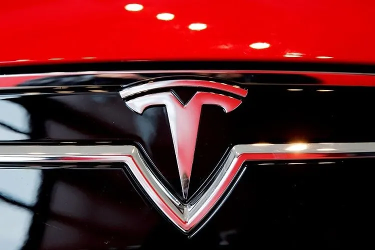 Rekor Penutupan Tertinggi Wall Street Dipicu Lonjakan Saham Tesla