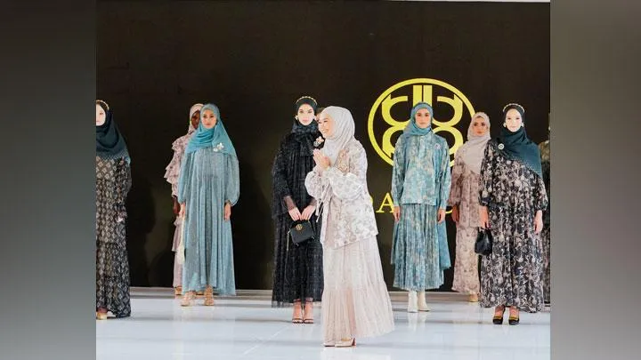 Nada Puspita Rayakan Pembukaan Toko Offline Keempat dengan Koleksi Azalea Series