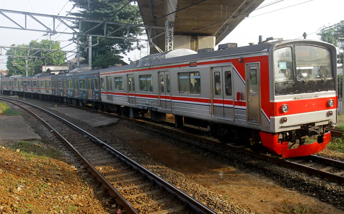 Gangguan Perjalanan KRL Tanah Abang-Rangkasbitung Akibat Perbaikan Sinyal