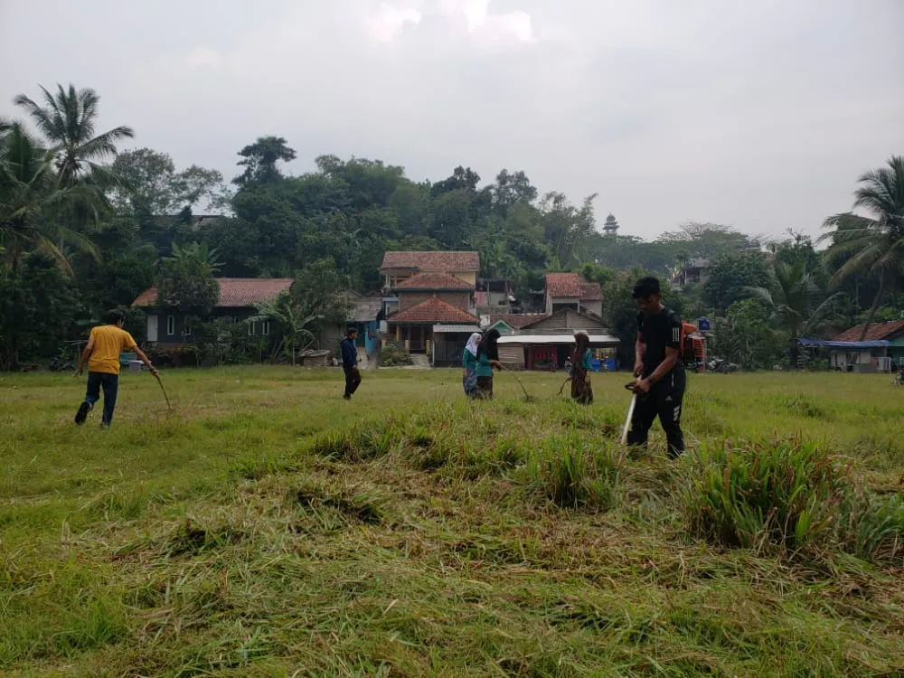 Kebersihan Lapangan Menjadi Fokus Utama Panitia dan Sangga Kerja Arena Jamran