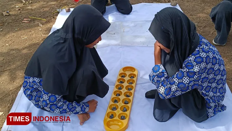 Kegiatan Pojok Dolanan Kenalkan Permainan Tradisional kepada Anak-anak di Cirebon