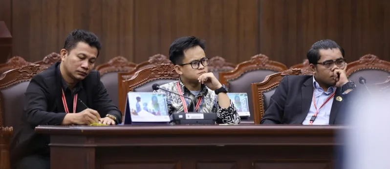 Mahkamah Konstitusi Tolak Uji Materi UU TNI karena Pemohon Tak Berhak