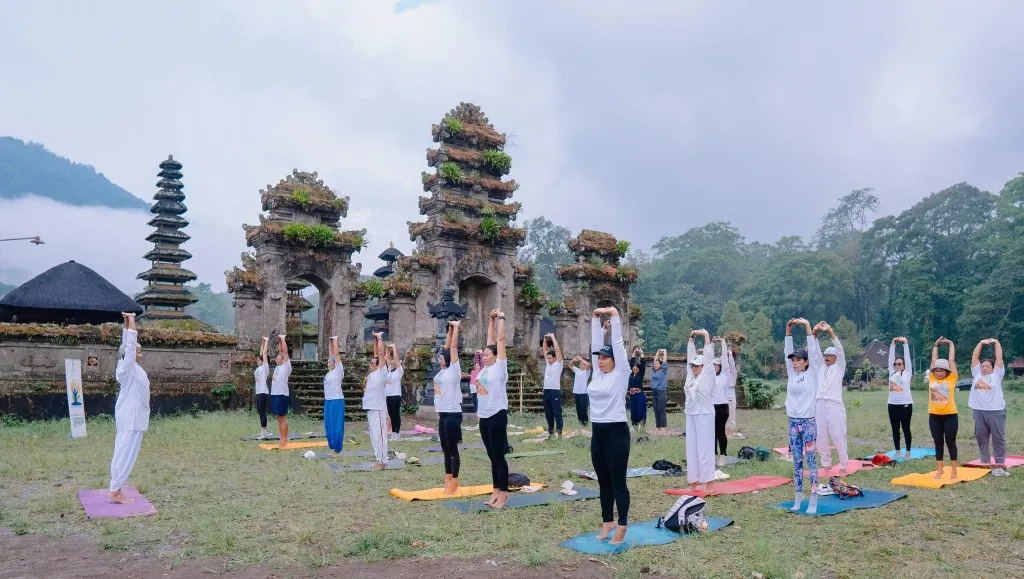 Dukungan Dokter untuk Perda Yoga: Mendorong Gaya Hidup Sehat di Bali
