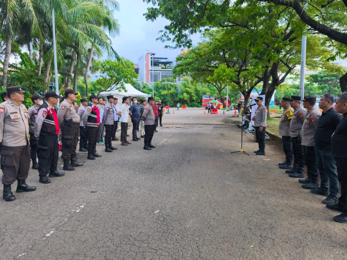 Polisi Gelar Apel dan Tactical Wall Game Jelang Pengamanan Konser Bryan Adams di Ancol