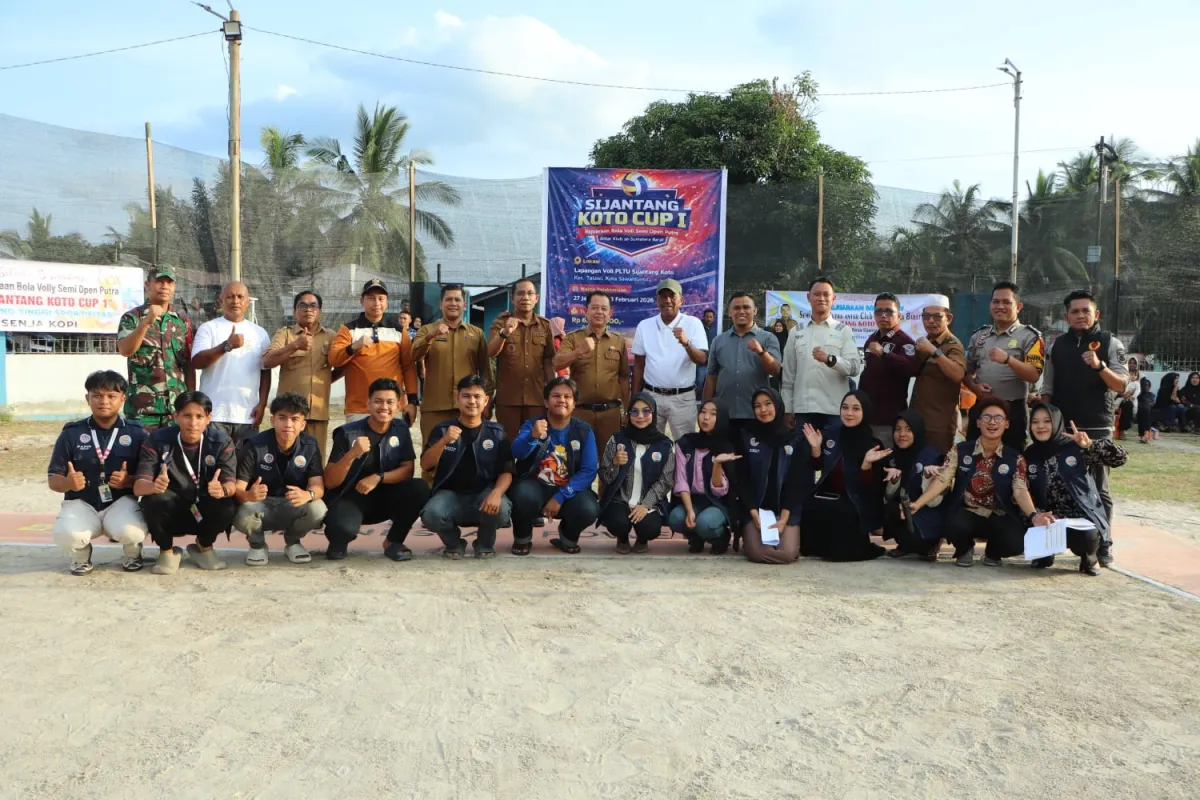 Pembukaan Turnamen Voli Putra Sijantang Koto Cup 2026 di Sawahlunto