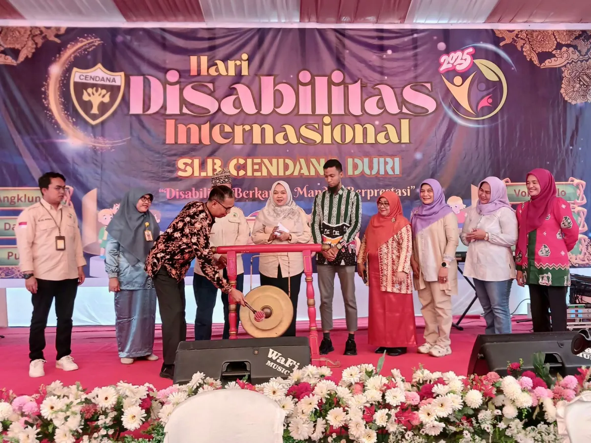 Bupati Bengkalis Dukung Peringatan Hari Disabilitas di SLB Cendana Duri
