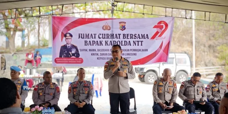 Polri Gelar Jumat Curhat untuk Mendengarkan Aspirasi Masyarakat di Kupang