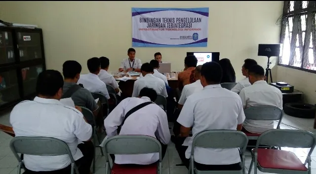 Dinkominfotik Bangka Gelar Bimtek untuk Tingkatkan Pengelolaan Jaringan IT di Desa