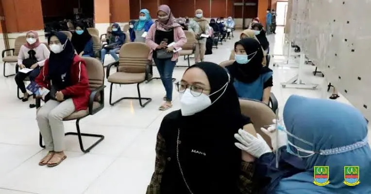 Stadion Wibawa Mukti Cikarang Menjadi Pusat Vaksinasi di Kabupaten Bekasi