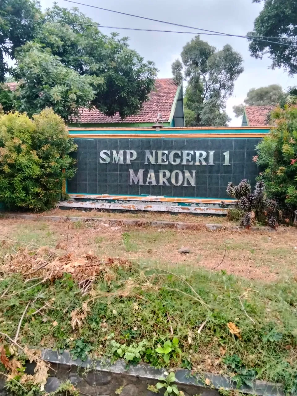 Dugaan Pungutan Iuran Seragam di SMP Negeri Maron 1 Memicu Protes