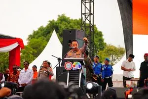 Kapolri Ajak Buruh Dukung Kebijakan Pemerintah di Apel Akbar Kebangsaan