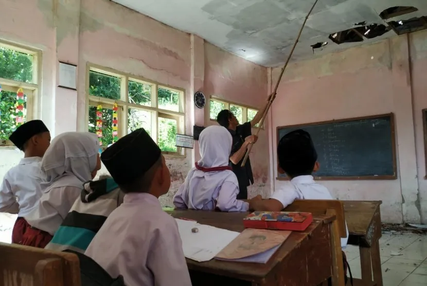 Pendidikan Digital: Antara Kemudahan dan Kemanusiaan
