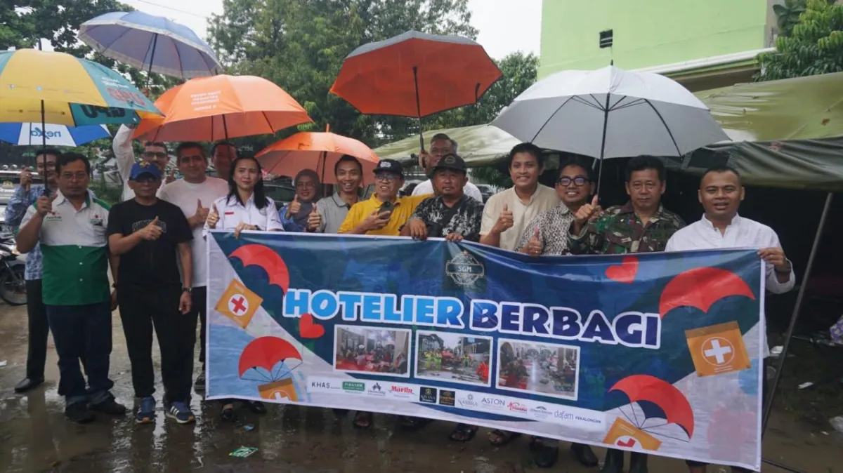 Sedulur GM Hotel Pekalongan-Batang Bantu Pengungsi Banjir dengan 320 Nasi Bungkus