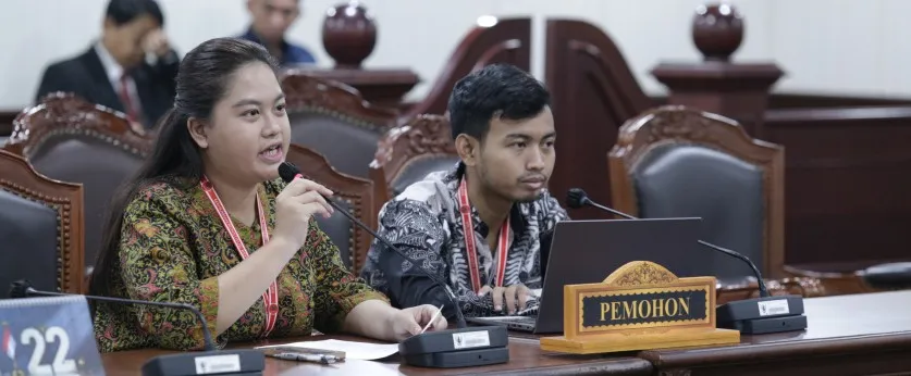 Lulusan Hukum Uji di MK Syarat “Sehat Jasmani dan Rohani” Calon Jaksa yang Dinilai Diskriminatif bagi Buta Warna Parsial