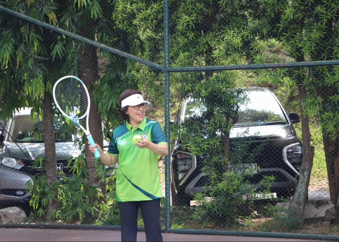 Rektor UGM Resmikan Turnamen Tenis Antar Alumni Kagamahut 2025