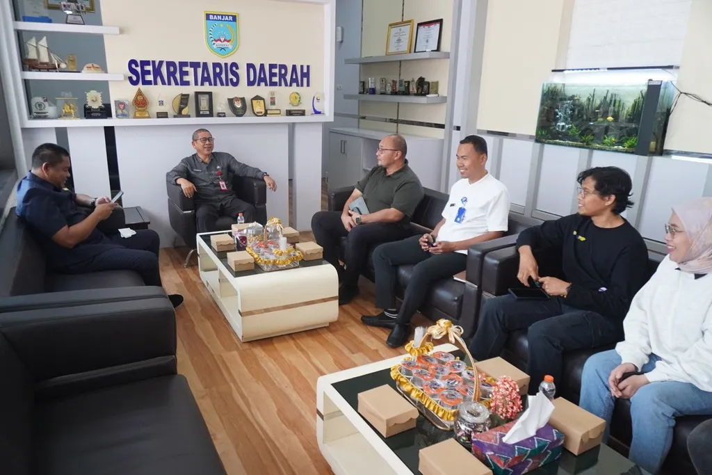 Wakil Ketua DPRD Kalsel Bahas Isu Strategis dengan Pj Sekda Banjar
