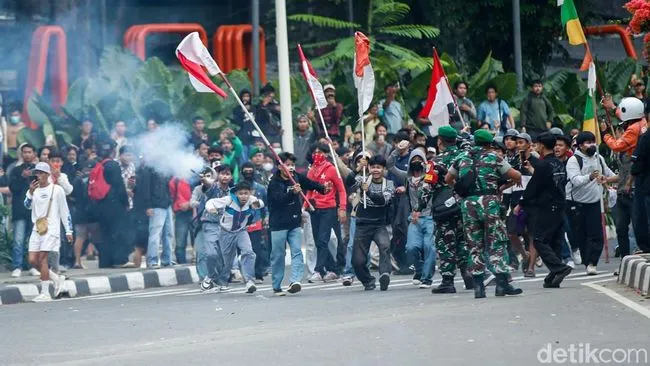 Sejumlah Selebritas Kecam Tewasnya Driver Ojol Affan yang Dilindas Rantis Brimob