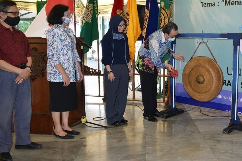 Universitas Widya Mataram Luncurkan Kanal Youtube 'Kutunggu di Pojok Ngasem'