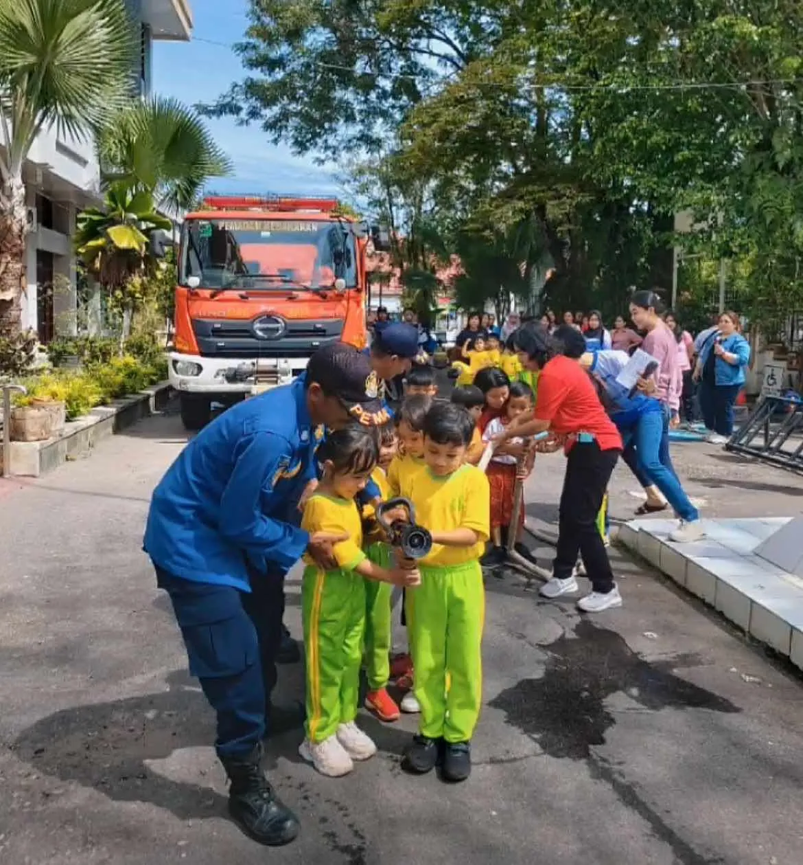 Kegiatan Inspiratif Damkar Palangka Raya di DISPURSIP KALTENG