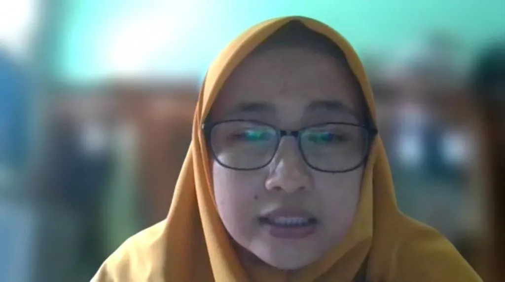 Implementasi Konsep 'Ruang Ketiga' dalam MPLS untuk Membangun Budaya Ilmiah di Sekolah
