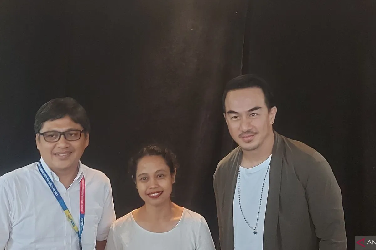 Joe Taslim Temukan Hobi Baru Nge-DJ untuk Lepas Stres