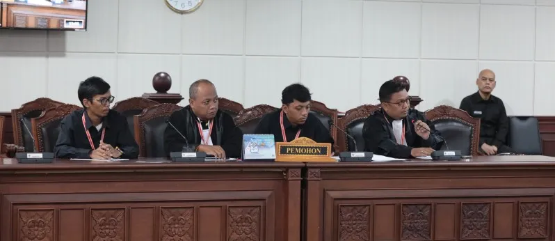 Advokat dan Wartawan Uji Kemandirian Anggaran Lembaga Peradilan di MK