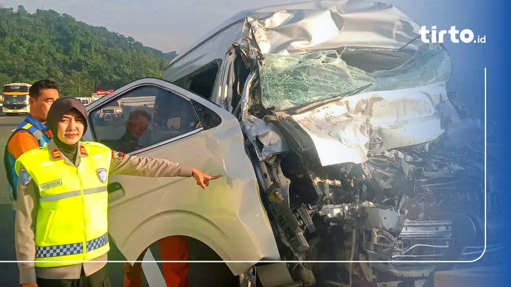 Kepala Sekolah SMA Vons Fitae Koja Tewas dalam Kecelakaan di Tol Ungaran