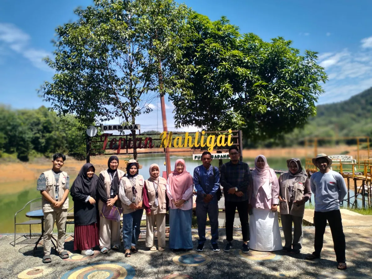 PKM PMM UIR Kembangkan Wisata Tepian Mahligai dan Olahan Patin Berbasis LICTS di Pulau Godang