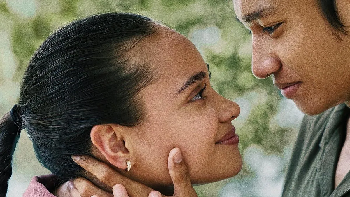 Raim Laode Ungkap Tantangan Casting Film Komang, Pilih Kiesha Alvaro dan Aurora Ribero