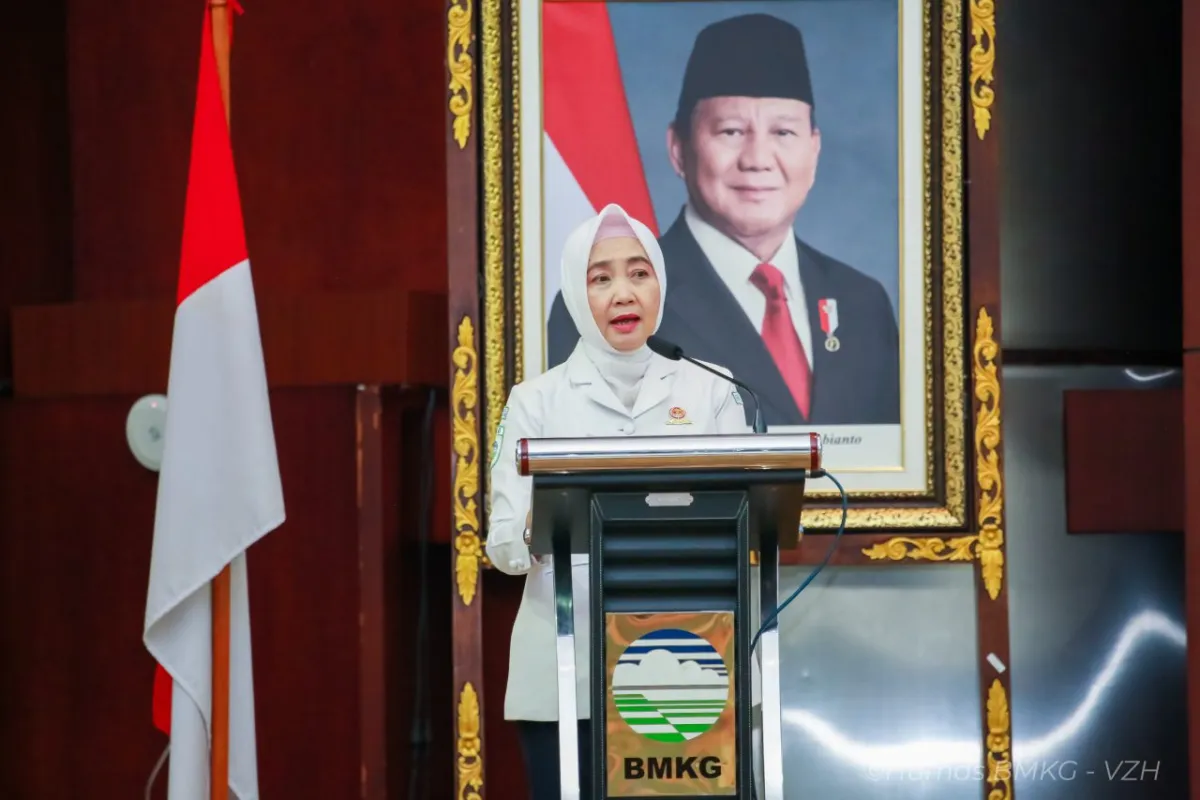 BMKG Peringatkan Masyarakat Antisipasi Cuaca Ekstrem di Indonesia