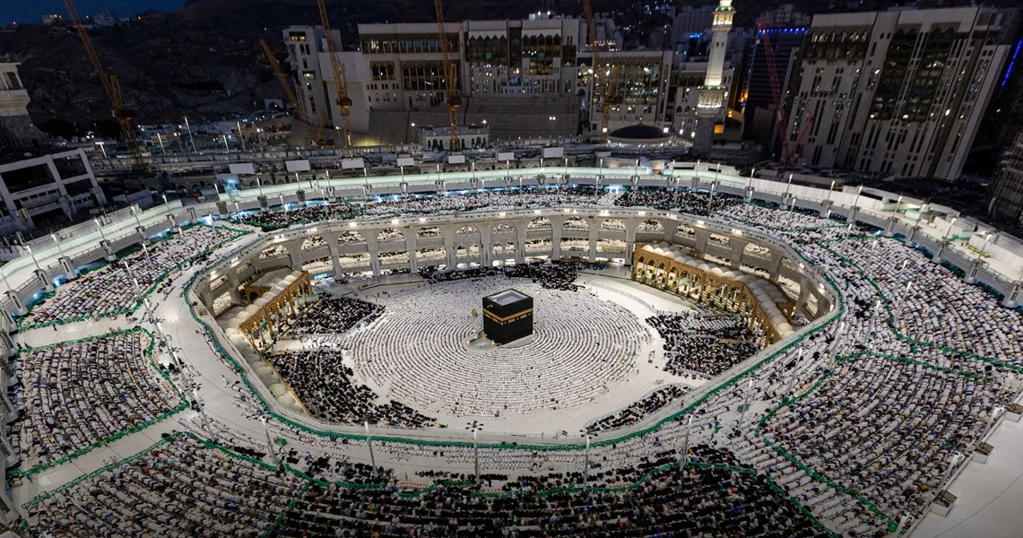 Arab Saudi Bekukan Kontrak 1.800 Agen Travel Umrah dan Hentikan Visa Baru karena Layanan Buruk