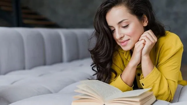 5 Novel Romantis Rating Tinggi untuk Santai Akhir Pekan