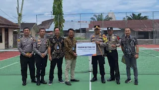 BRI Gunungsitoli Serahkan Bantuan Renovasi Lapangan Tenis kepada Polres Nias