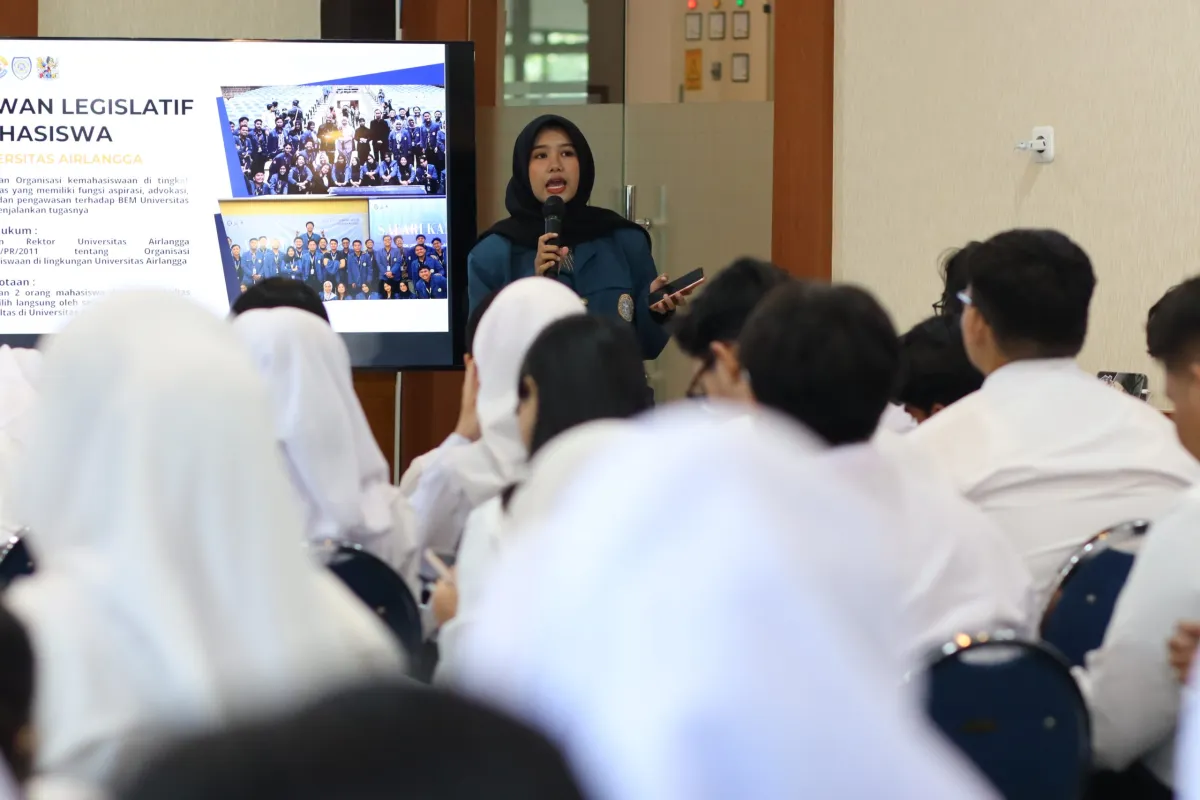 Mahasiswa Baru UNAIR Dikenalkan pada Peran Dewan Legislatif Mahasiswa