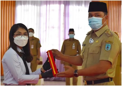 Bupati Lamandau Serahkan SK CPNS dan Ingatkan Komitmen Tugas